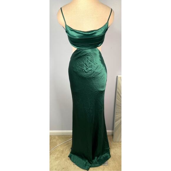 Sau Lee Paula Cutout Open Back Satin Emerald Green Maxi Dress Size 2 - Picture 5 of 10